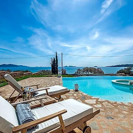 In Peloponnese By Petrothalassa Hotel 4*