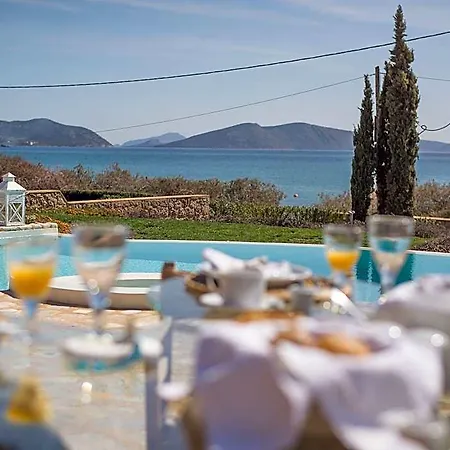 Hotel In Peloponnese By Petrothalassa 4*