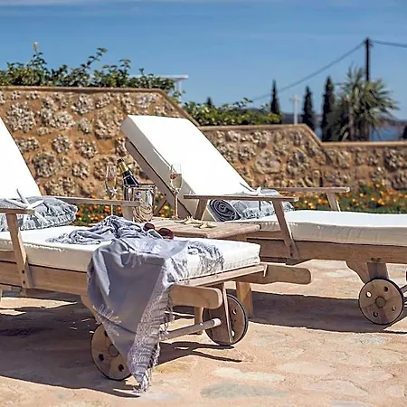 In Peloponnese By Petrothalassa Hotel